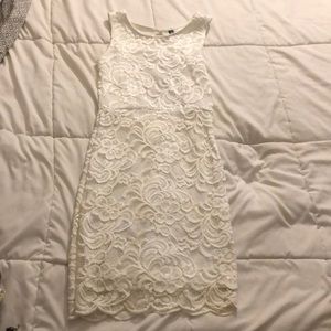 White Lace Formal Fitting Dress